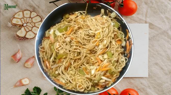 Veg hakka Noodles